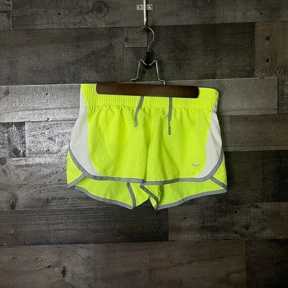 Nike Womens Shorts Small - Picture 1 of 3